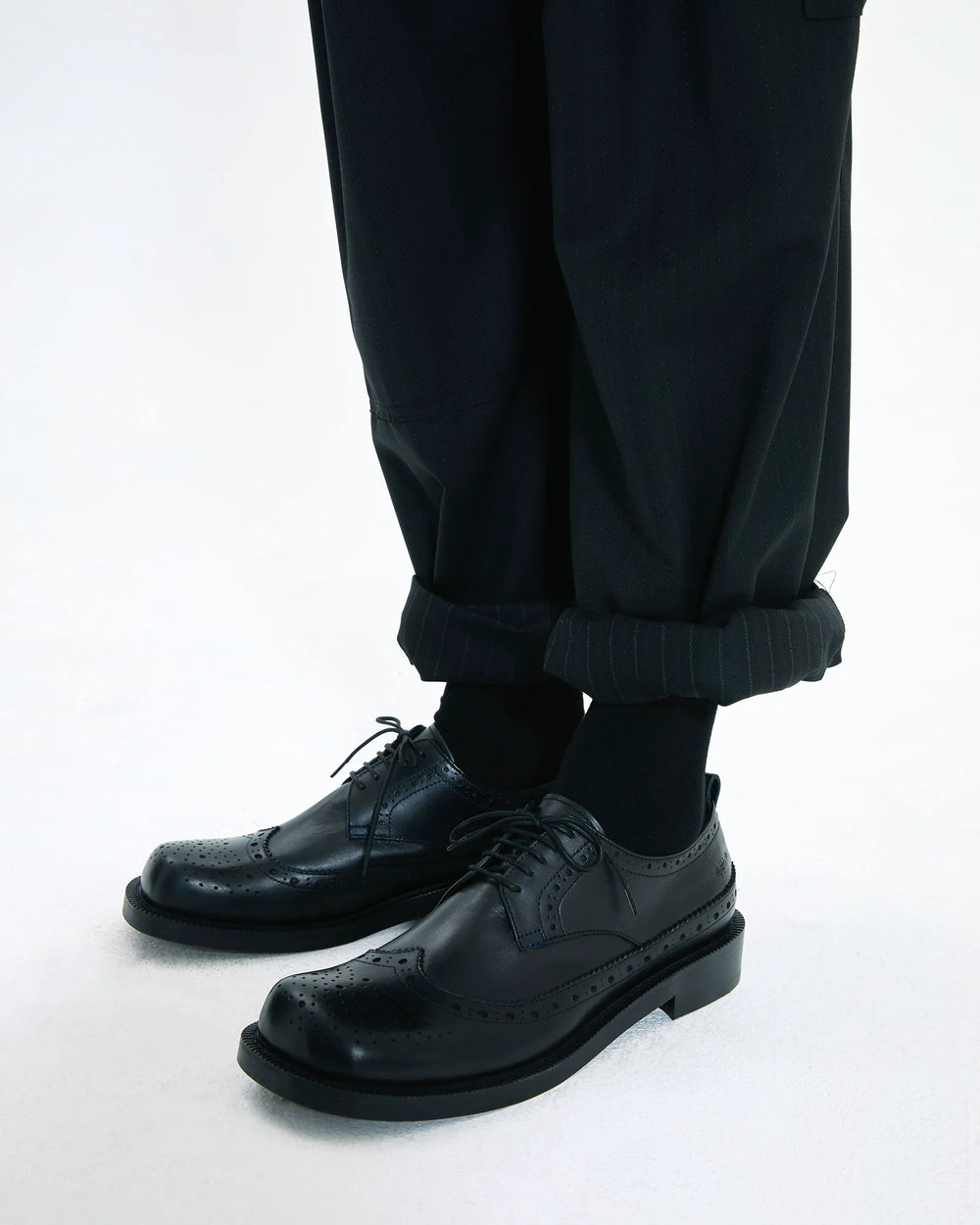 230