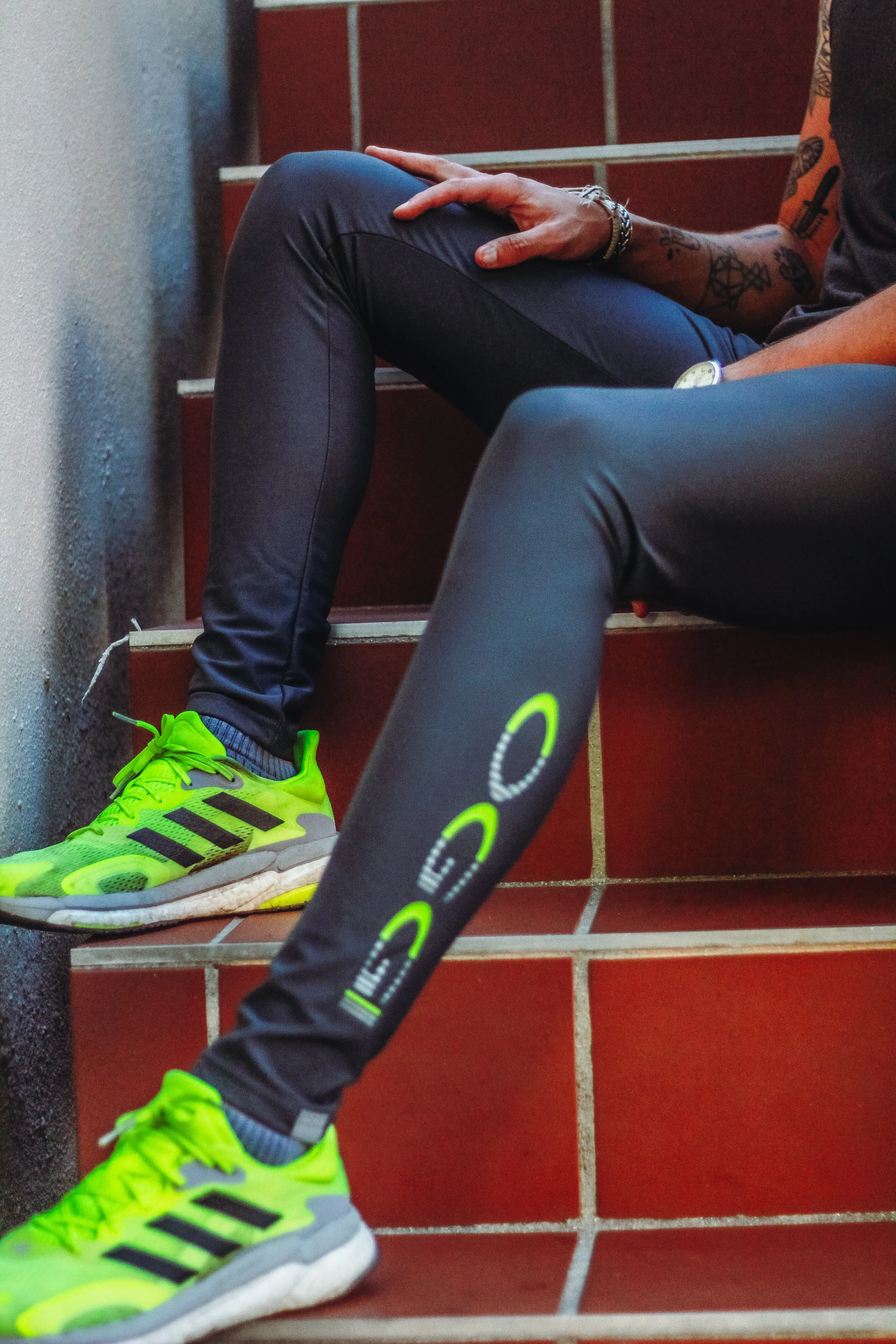 137 Mens Long Running Tights