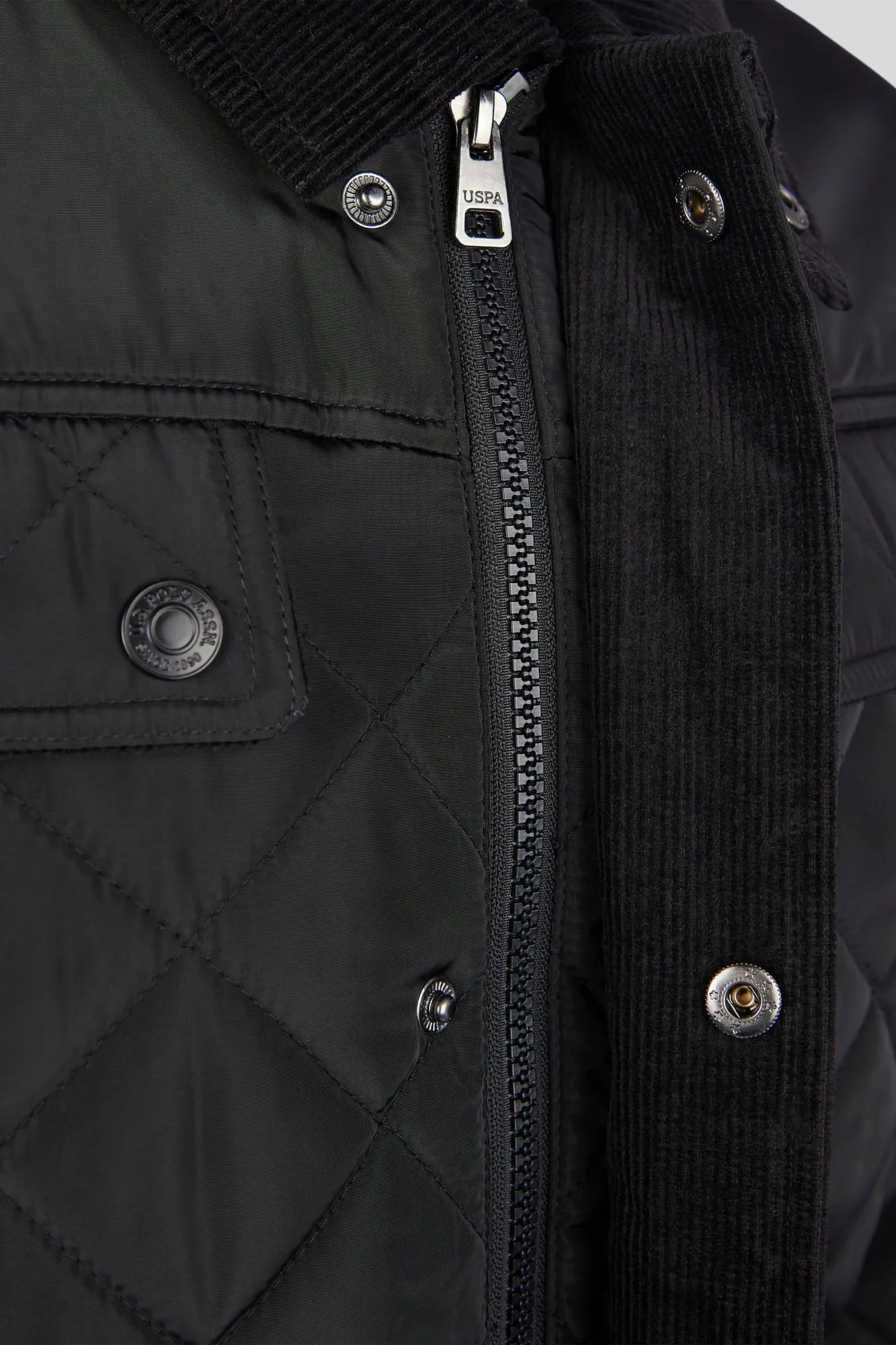 Mens Diamond Quilted Funnel Jacket in Black