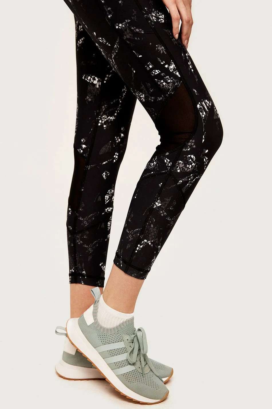 MID RISE BURST ANKLE LEGGING