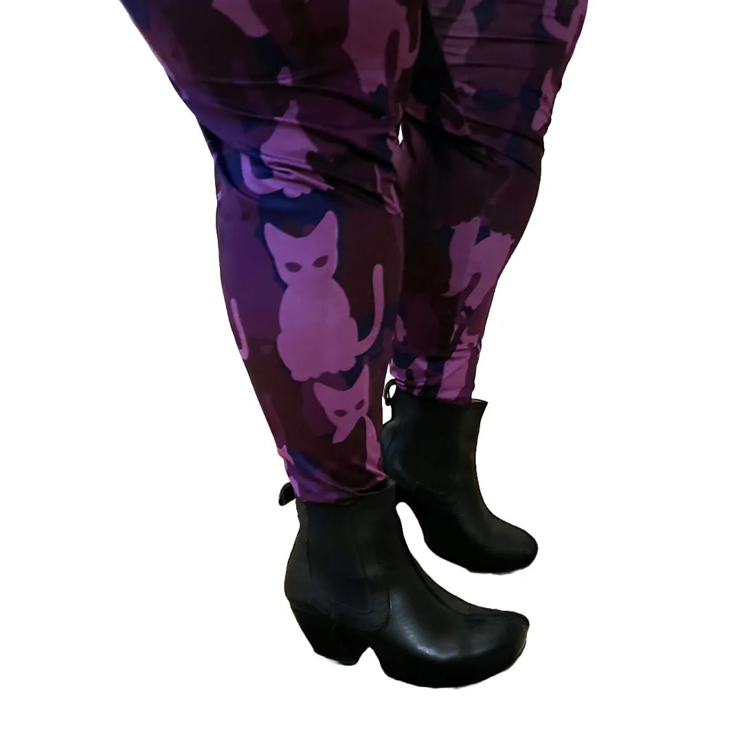 Purple Camo Kitty print fleecey leggings - plus size range